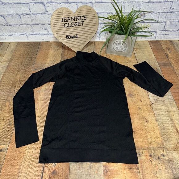 Lululemon Rest Less Mock Neck
Black / Black - Picture 11 of 14